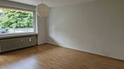 [Hastedt] Helle 2-Zimmerwohnung mit Balkon in Toplage