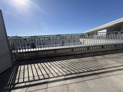 Tolles 2 Zimmer - Penthouse mit Terrasse, Parkett, hochwertiges Badezimmer und Gäste - WC