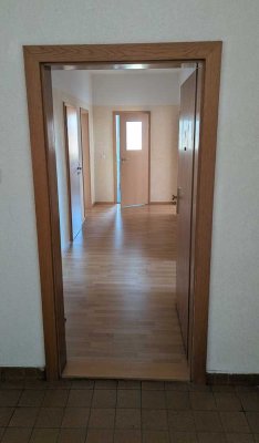 Helle 2-Zimmer Wohnung im 2. OG in Bitterfeld-Wolfen