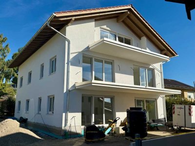W03 - Gemütliche Neubauwohnung im 1. Obergeschoss mit Balkon und herrlicher Aussicht