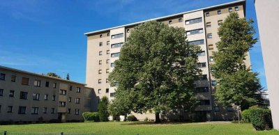 sofort Einzugsbereit, kpl. renovierte 3 Zimmerwohung im 1. OG, ohne Maklerkosten