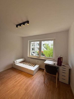 Vollmöblierte 1-Zimmer-Wohnung mit Einbauküche – Sofort einziehen und wohlfühlen!