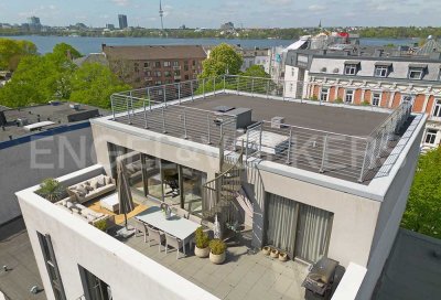 Ihr luxuriöses Zuhause über den Dächern Hamburgs mit Alsterblick!