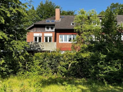 Helle 4 Zi-Wohnung in ruhiger Alleenlage von Ahrensburg