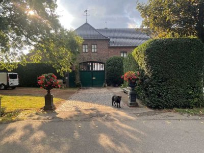 Historische Hofanlage in Alleinlage, Reiterhof, Hundehof mit 50.000QM Weidelandfläche