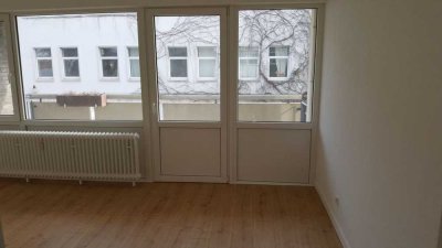 Helles 1-Zimmerappartement mit Balkon