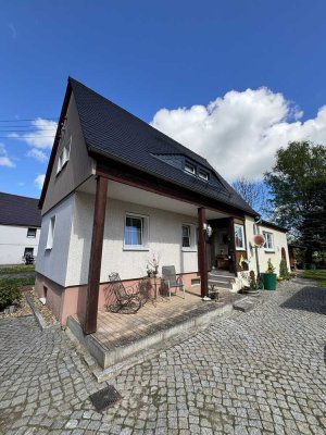 Kleines  Wohnhaus mit Garage