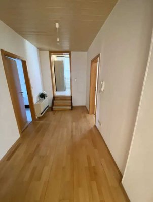 Helle 3-Zimmer-Wohnung mit Einbauküche