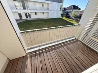 Neuwertige 3-Zimmer mit Balkon und Tiefgaragenstellplatz
