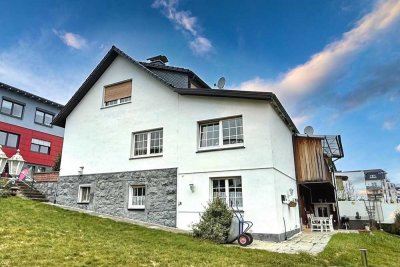 Attraktives ZFH mit Einliegerwohnung