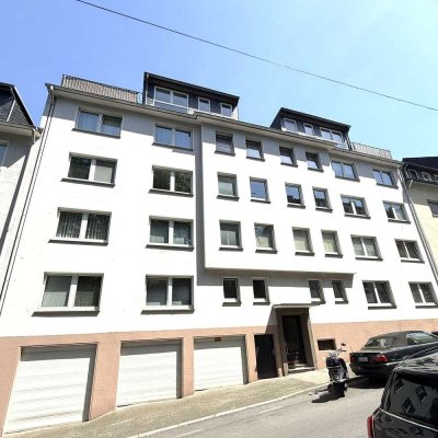 zentrale, helle Eigentumswohnung (3 Zimmer)