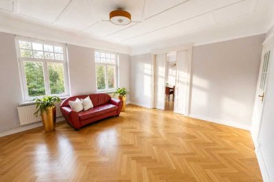 Villa-Wohnung in Herrenhausen: 175 m² Wohnen plus 60 m² Dachgeschoss