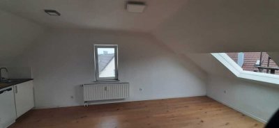 Nachmieter*in für charmante 2,5-Zimmer-Dachgeschosswohnung in Heilbronn-Böckingen gesucht