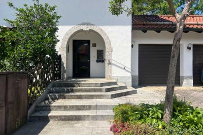Offen. Hell. Besonders. -
großzügig Maisonette am Tiefentalweg