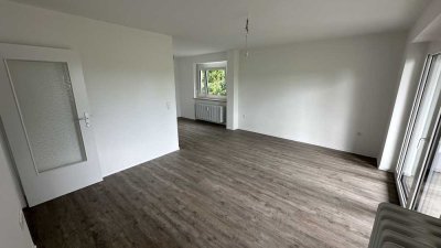 2. Obergeschoss - frisch sanierte 4-Z.-W. mit Balkon ab Oktober