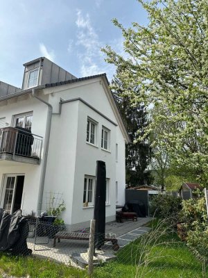Großzügige "Haus-in-Haus"-Wohnung mit Terrasse + Garten, ruhige Lage, sofort verfügbar