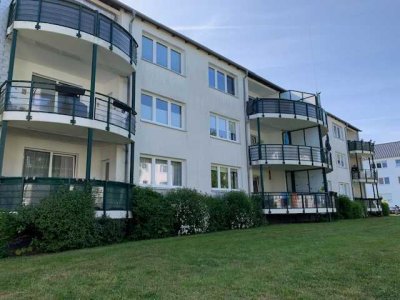 Renovierte 3 Zimmer Wohnung mit wunderschönem Balkon