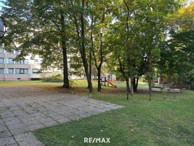 Südseitige 2-Zimmer-Wohnung mit Loggia – hell, ruhig &amp; bestens angebunden