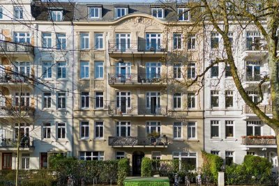 Traumhafte 4-Zimmer Penthouse-Wohnung mit sonniger Loggia im Generalsviertel (Hoheluft-West)
