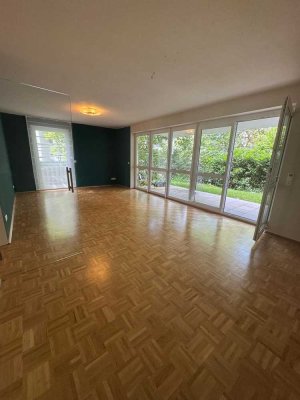 Geschmackvolle 3-Raum-Erdgeschosswohnung mit EBK, TG Parkplatz, nähe Wöhrder See