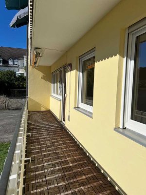 Charmante, sonnige 4 Zi.-Wohnung mit EBK und Balkon