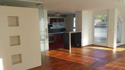 Sehr helle moderne 3-Zimmer maisonette Wohnung top Lage provisionsfrei! Mit hochwertiger Ausstattung