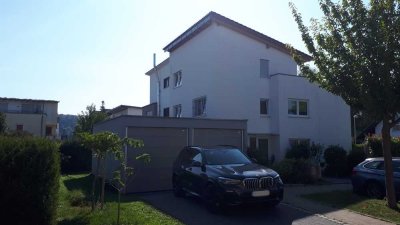 Viel Platz für den Alltag in diesem modernen Doppelhaus in Heilbronn