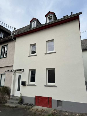 PROVISIONSFREI - Einfamilienhaus in der Braubacher Altstadt zu verkaufen