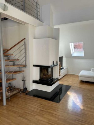 Exklusive 3-Zimmer-Dachgeschoss-Maisonette mit Balkon