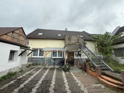 ***Ensemble aus drei Häusern mit 8 Wohneinheiten***