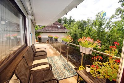 Schöne drei Zimmerwohnung mit Balkon