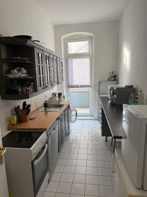 Hübsche 2 Zimmer Wohnung mit Balkon!