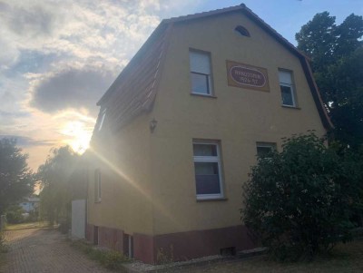 Bauen Sie Ihre Zukunft - Einfamilienhaus mit Sanierungsbedarf - Provisionsfrei