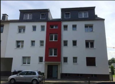 Über den Dächern Opladens: Stadtwhg., 2-Zi., 60 m², Fußbdnheiz, Parkett, Bw & Süd-Loggia, Bhf.-Nähe