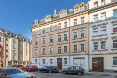 Helle und geräumige 2 Raum Wohnung