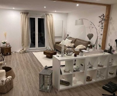 Stilvolle 2,5-Zimmer Wohnung mit Dachterrasse, Stellplatz und Einbauküche in Horb am Neckar