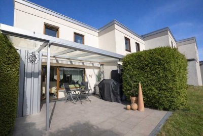 Top gepflegtes, modernisiertes Reihenhaus mit Südgarten & Garage