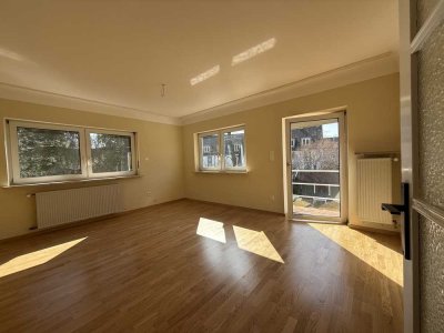 Wohnen im Grünen, 3 Zimmer mit Balkon und Gartenanteil, renoviert, Fürstenried, 1. Stock, U-Bahn