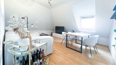 MPB Immobilien* Helle und offene 64 m² große 2 Zimmer Wohnung im kölschen Vedel-Köln Nippes