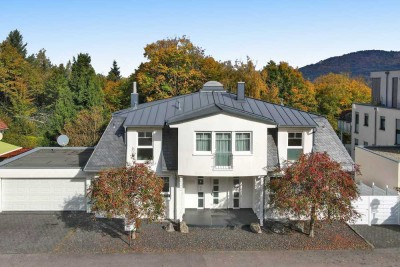 Klassisch-elegante Villa mit großzügigem Wohnkonzept