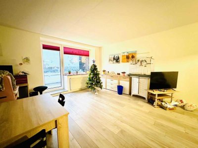 Kapitalanlage oder Eigennutz - 4 Zimmerwohnung mit Balkon in Frohnhausen zu verkaufen