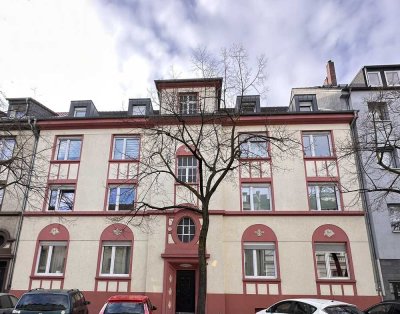 Stilvolle, vollständig renovierte 3-Zimmer-Wohnung in Köln