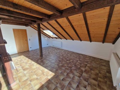 stilvolle 3,5-Zimmer-Wohnung mit Balkon – frisch saniert & energetisch auf dem neuesten Stand