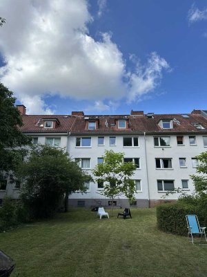 Komplett möbliertes, modernes 1-Zimmer-Apartment mit Gemeinschaftsgarten