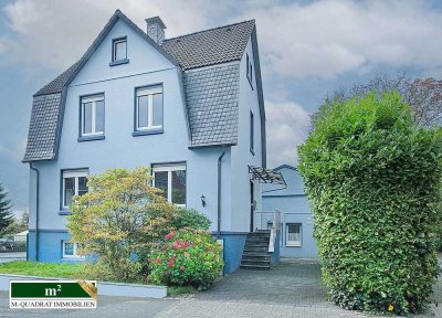 Viel Platz, viele Möglichkeiten: Ein-/Zweifamilienhaus mit separatem Bungalow in beliebter Lage!