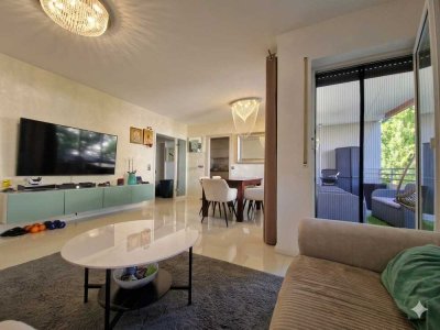 Provisionsfreie Wohnung mit hochwertiger  Einbauküche und Tiefgaragenstellplatz in zentraler Lage