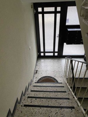 Stilvolle, modernisierte 3-Zimmer-Wohnung mit Einbauküche in Hannover zum verkaufen.