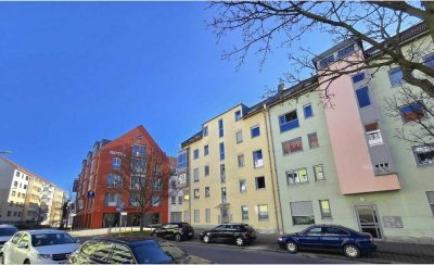 Bezugsfrei in der Plauener Altstadt mit Balkon und Tiefgarage - provisionsfrei
