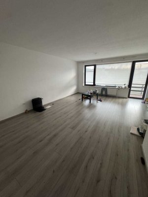 Traumwohnung mit Ausblick über Hagen und Südbalkon