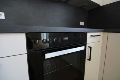 Mit Südwestbalkon für Sonnenanbeter: eleganter Wohntraum im Erstbezug mit hochwertigen Ausstattungen